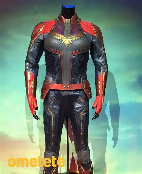 Men’s Captain Marvel Costumes